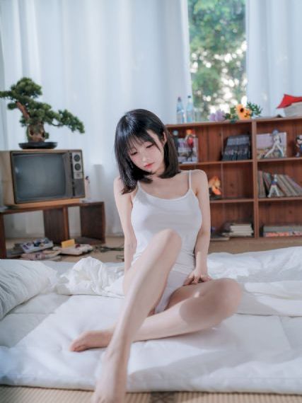 校园情侣_高清日韩免费观看