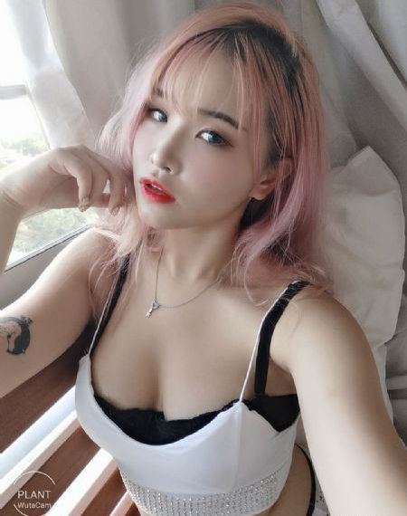 被套上自动挤奶器_免费观看
